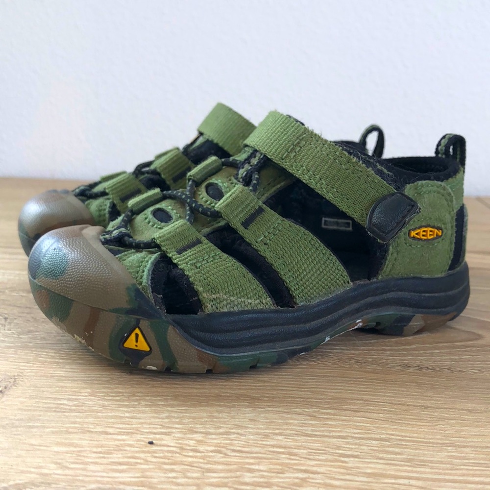 Keen toddler size 7